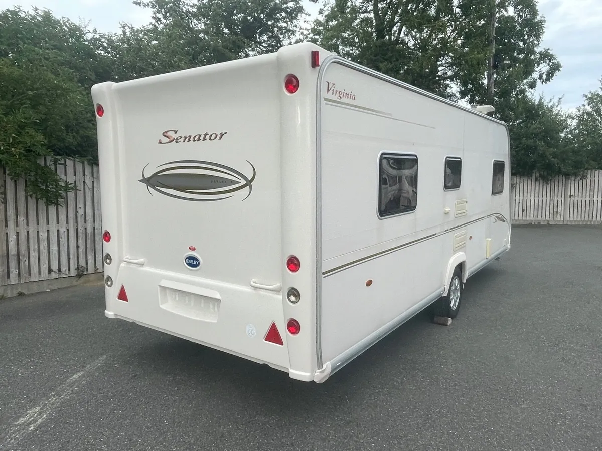 Fixed island caravan - Image 2