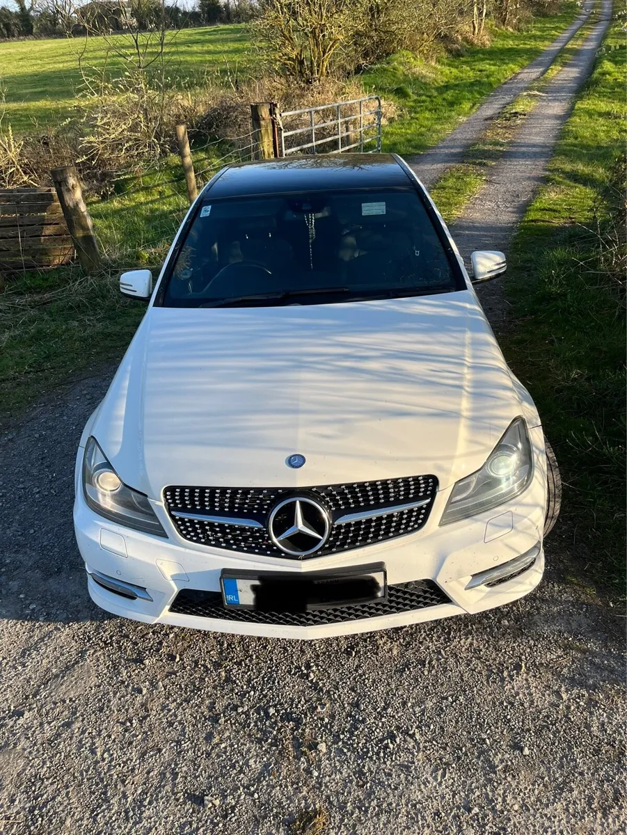 Mercedes Benz c-class C220 2011 - Image 3