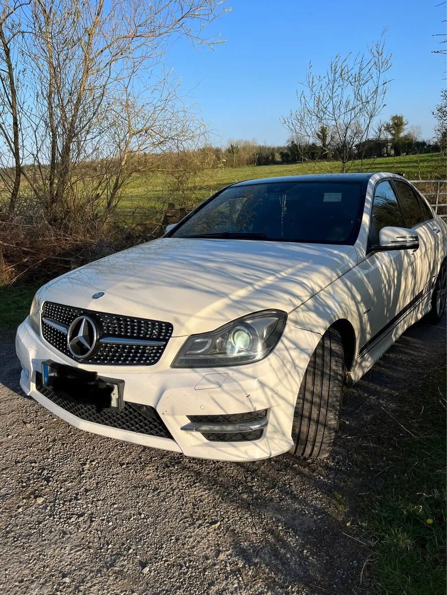 Mercedes Benz c-class C220 2011 - Image 4