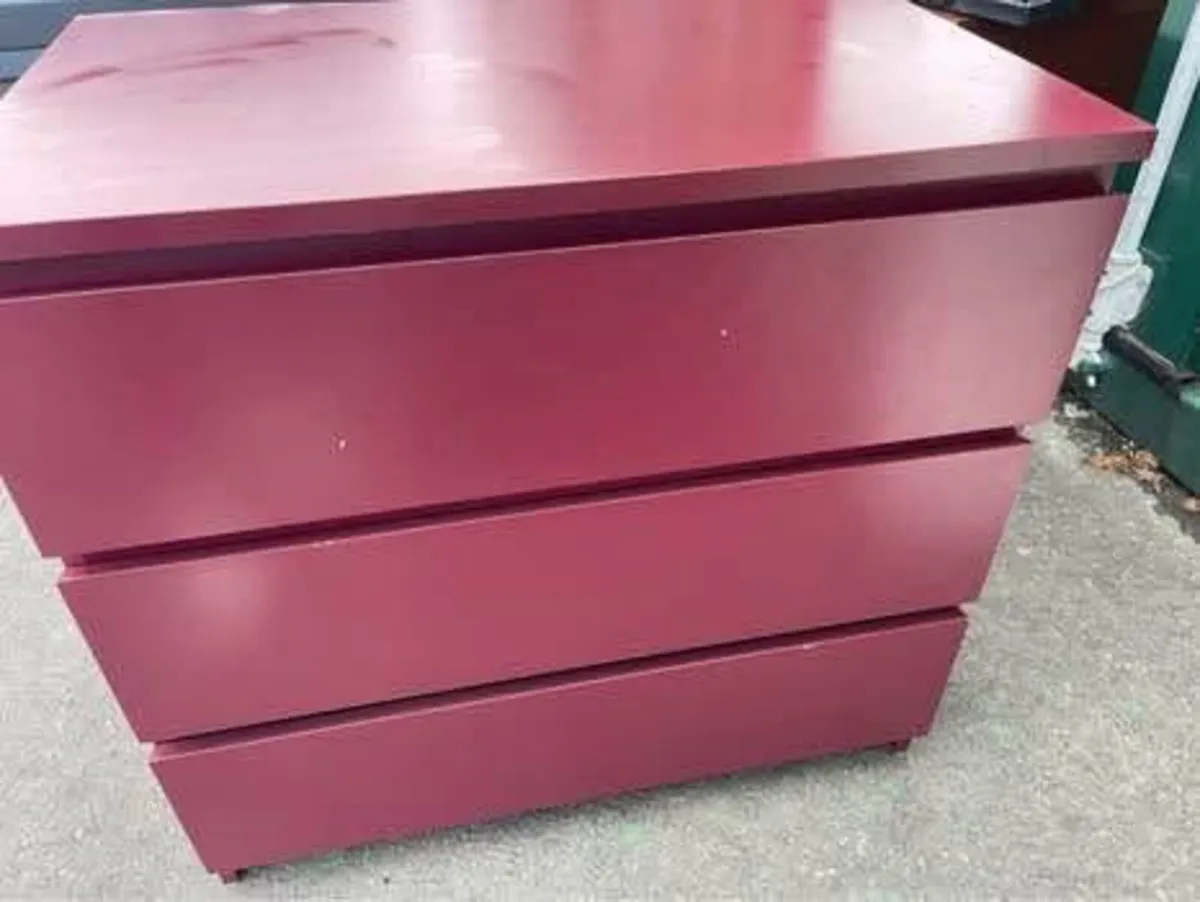 Chest of drawers - Image 1