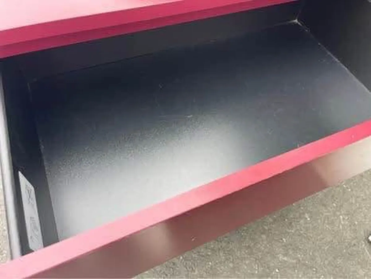 Chest of drawers - Image 3