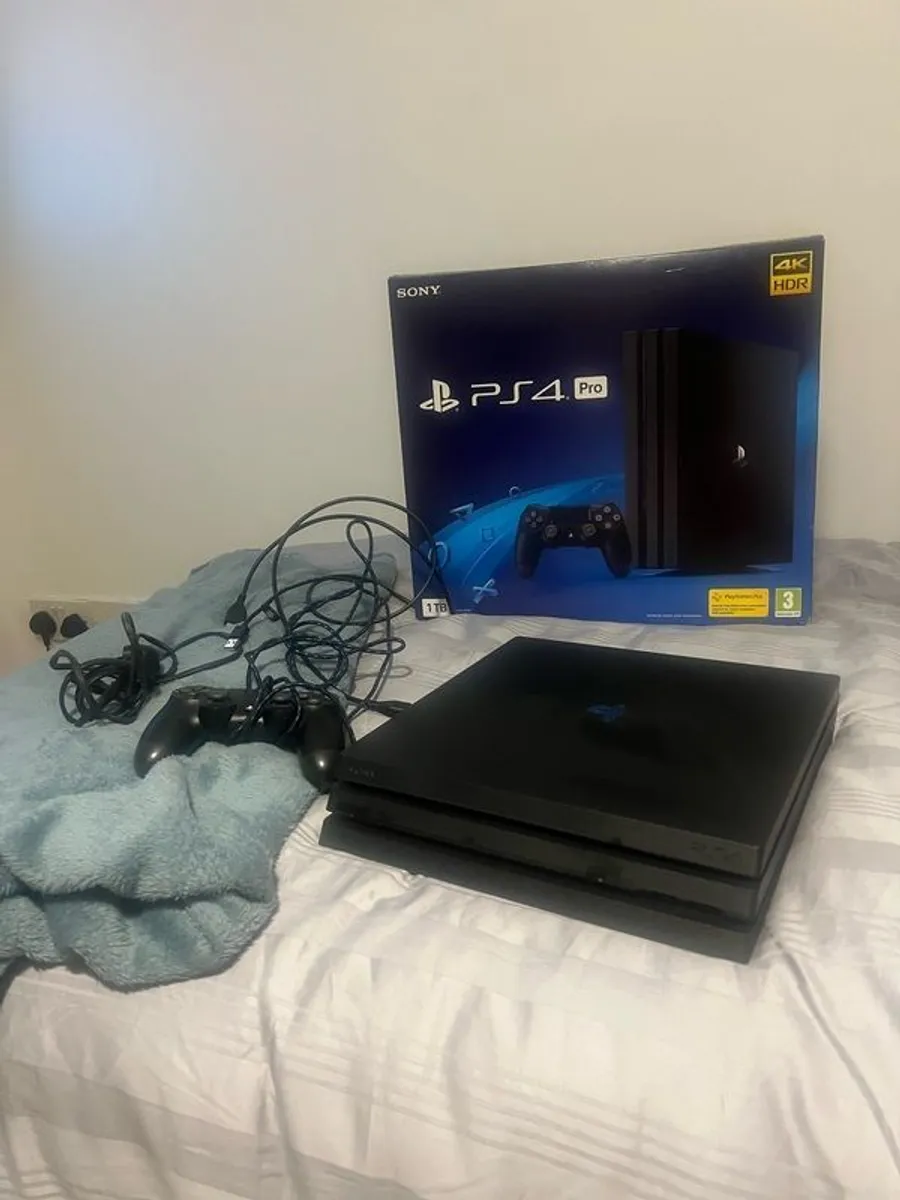 Playstation 4 Pro - Image 1