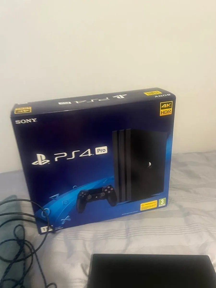 Playstation 4 Pro - Image 4