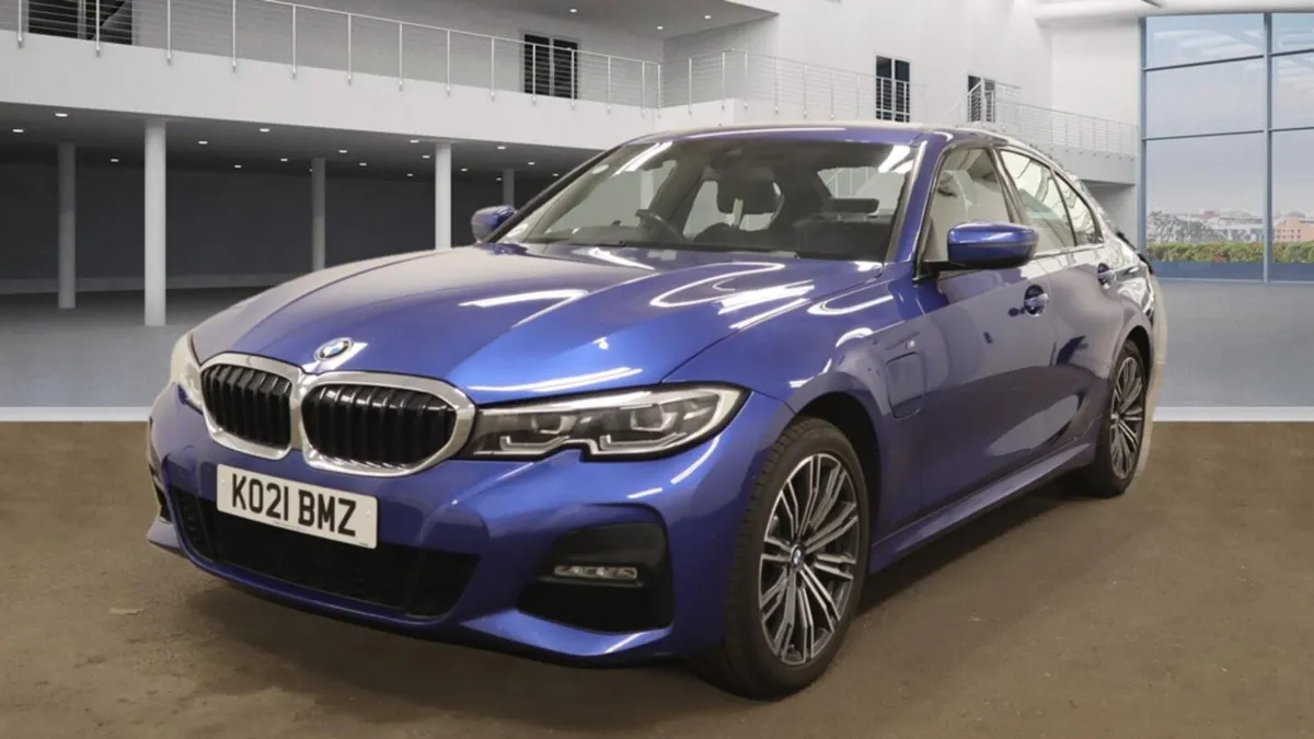 BMW 3-Series 2021 MSPORT - Image 2