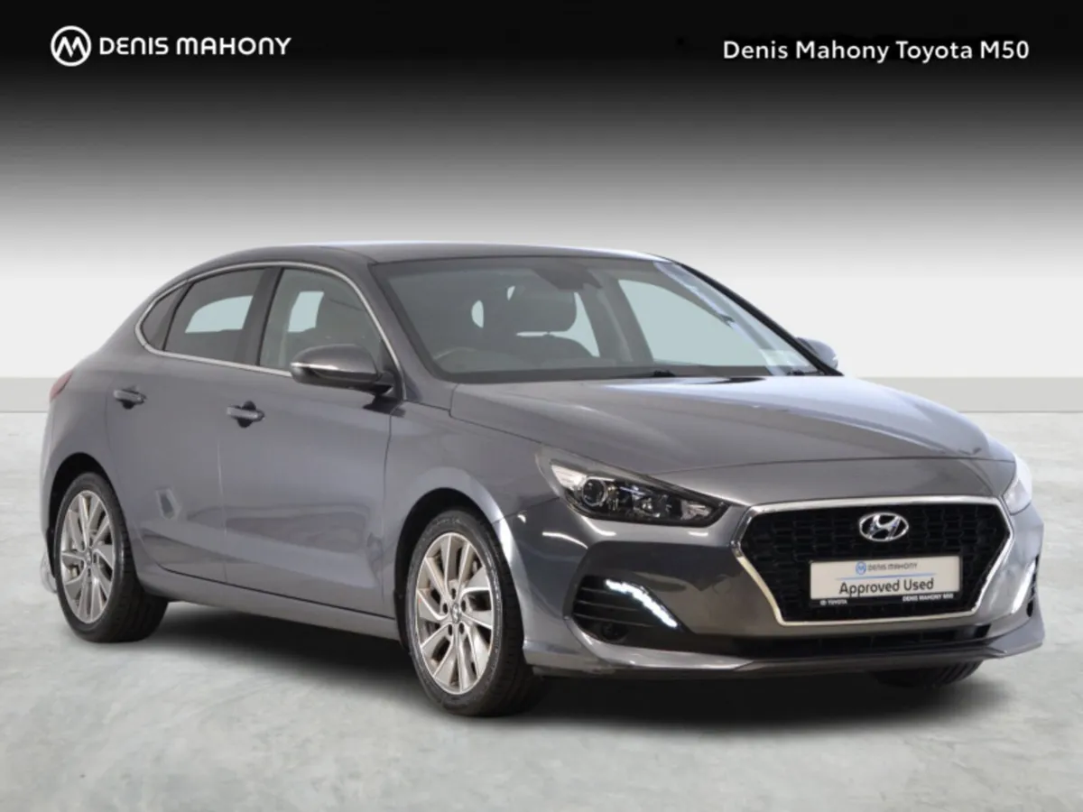 Hyundai i30 Fastback - Image 1