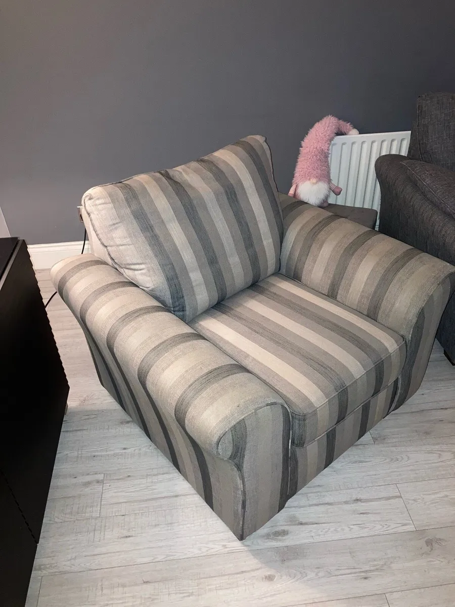 Arm chair - Image 3