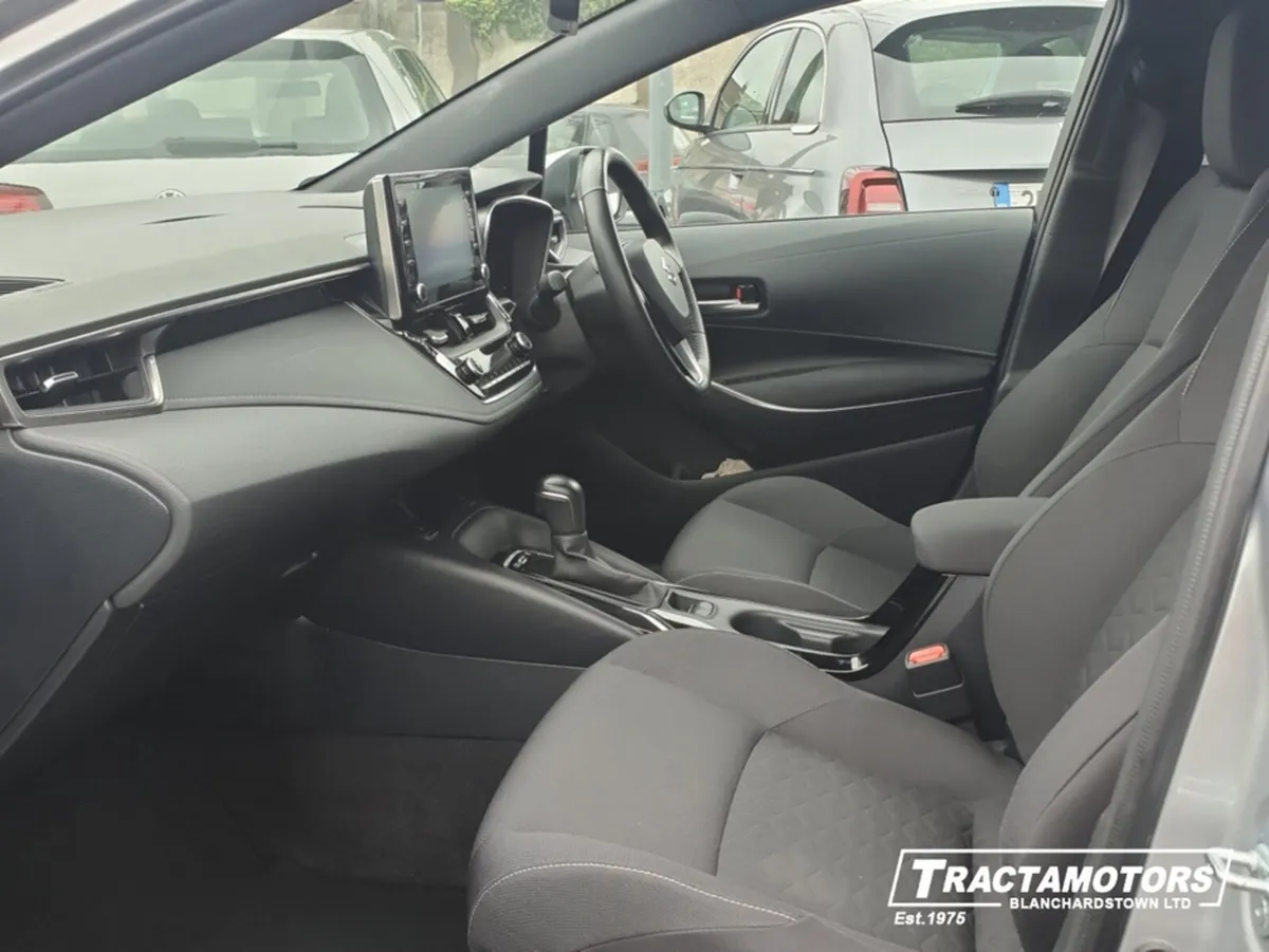 Suzuki Swace 1.8 HYBRID SZ-T  AUTO - Image 4