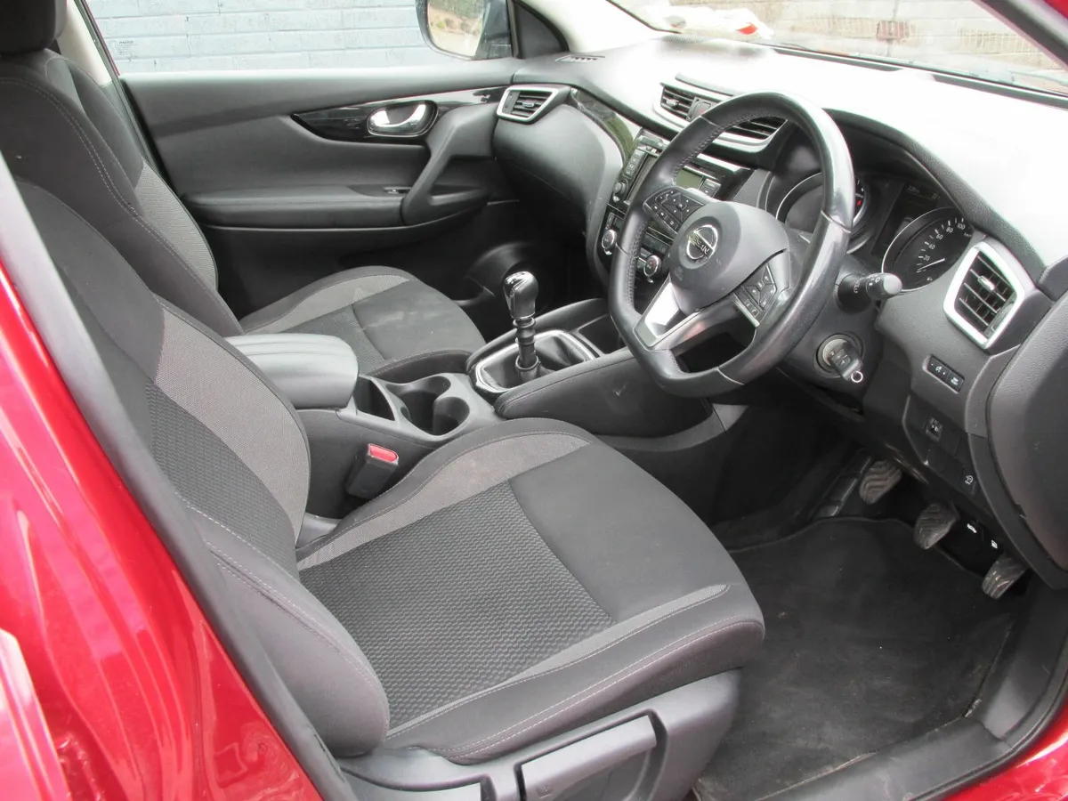 NISSAN QASHQAI - Image 4