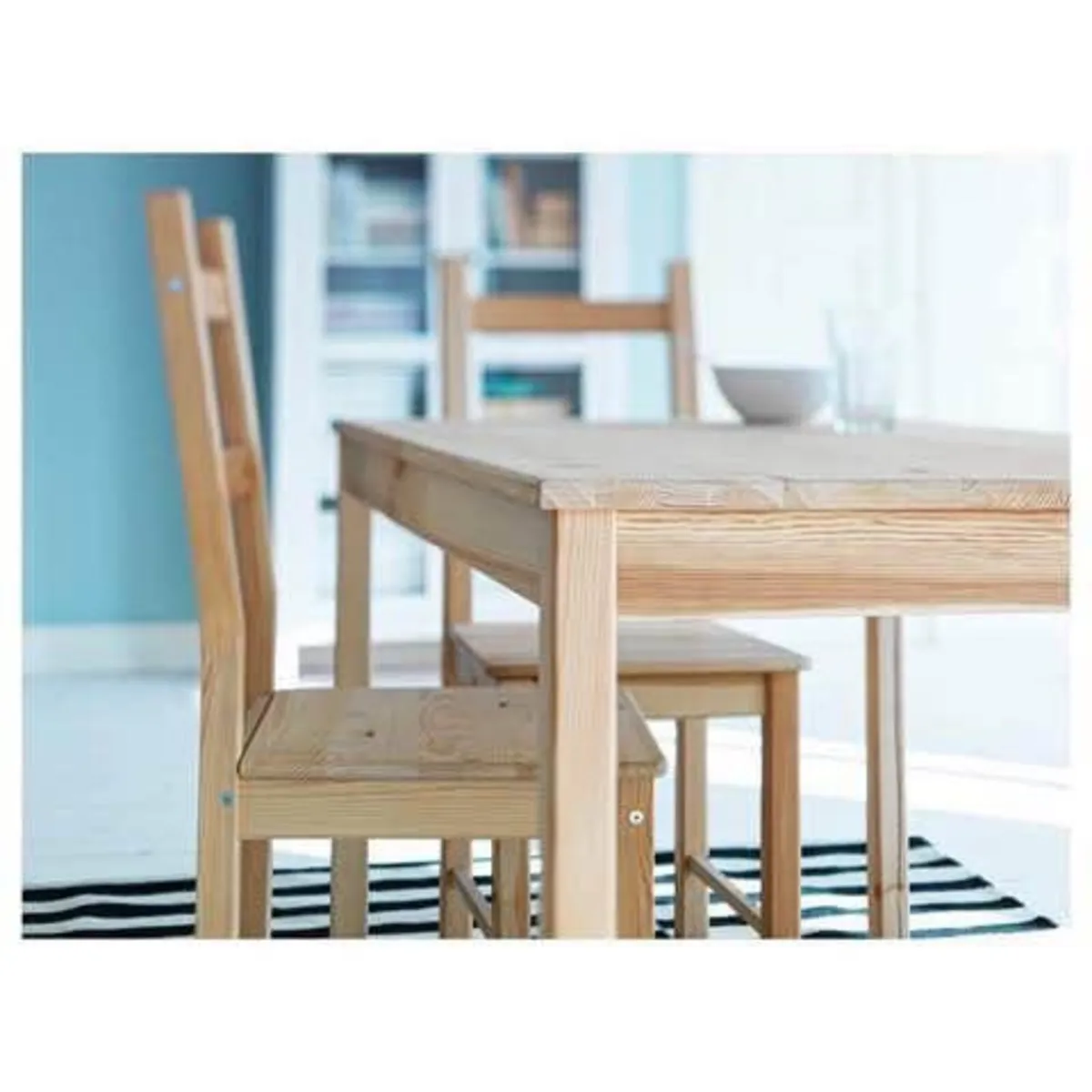 Kitchen table - Image 1
