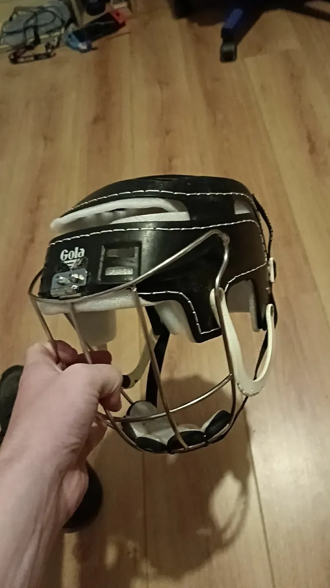 Old style gola Cooper helmet - Image 1