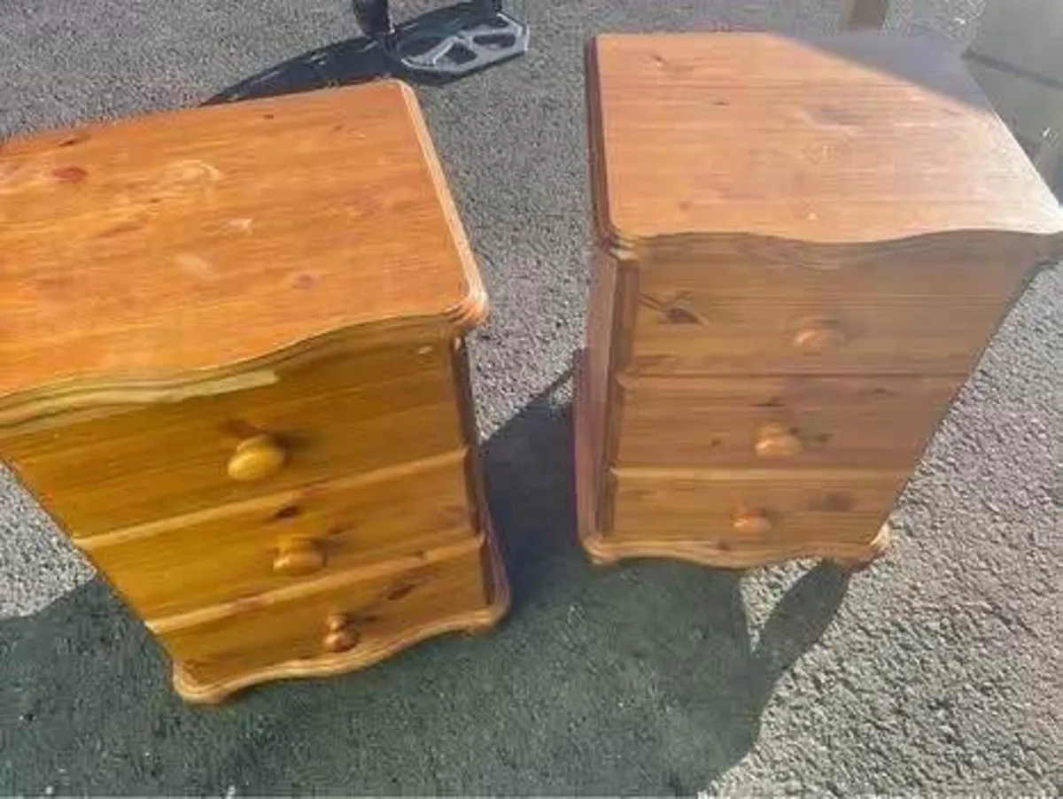 Bedside tables - Image 1