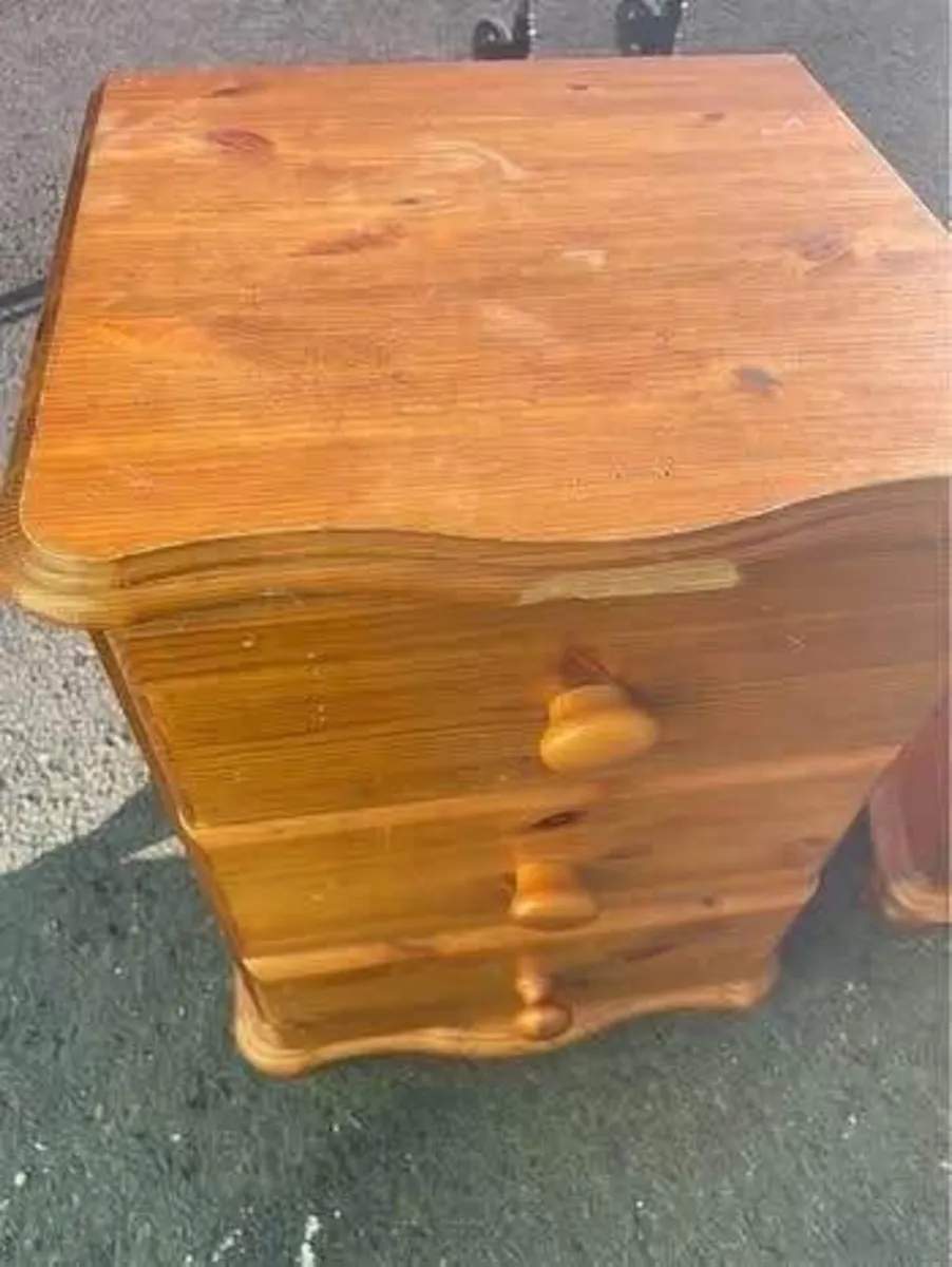 Bedside tables - Image 2