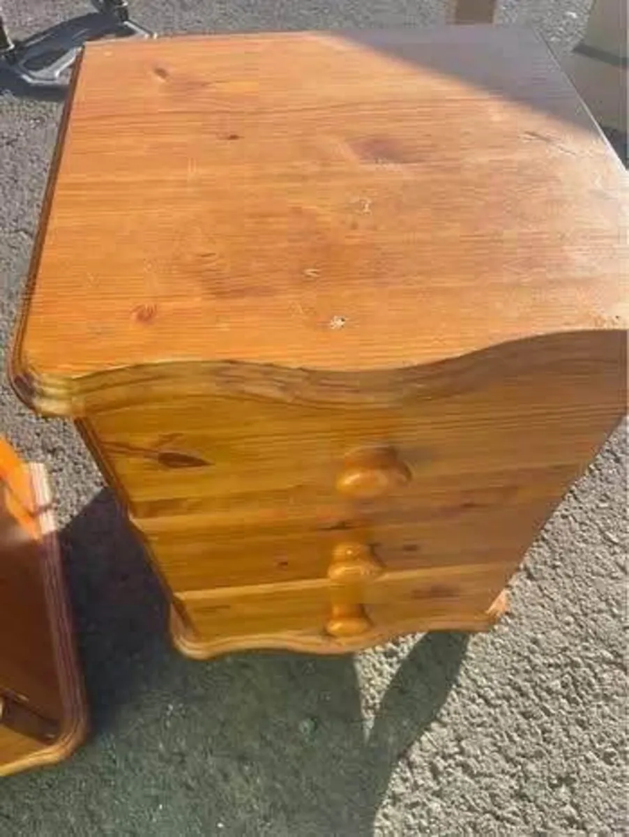 Bedside tables - Image 3