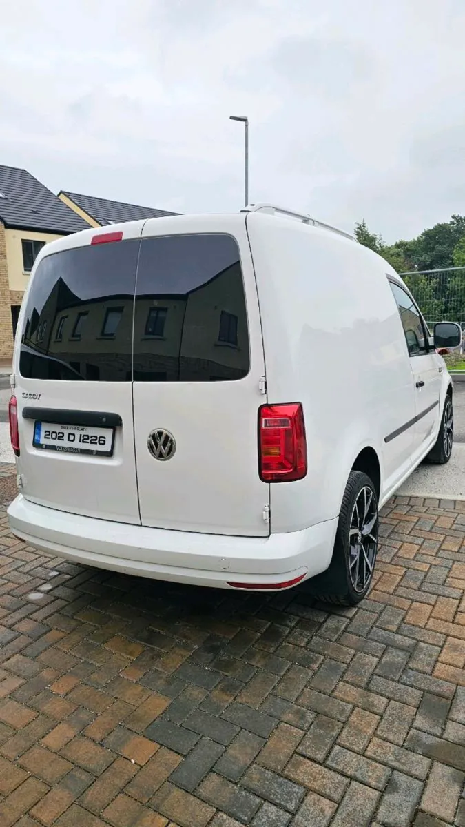 VW CADDY 2.0 TDI 140BHP - Image 3
