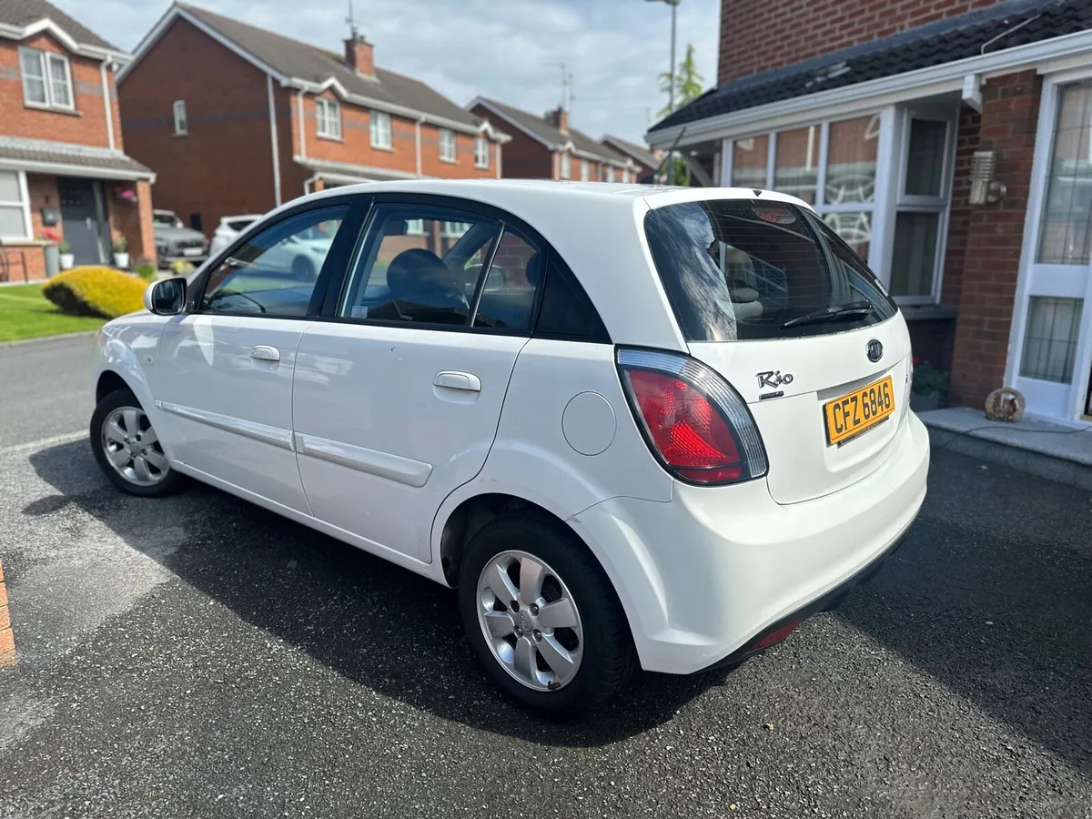 Kia Rio - Image 4