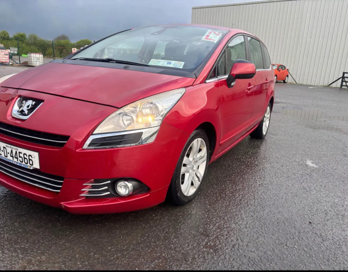 Peugeot 2008 automatic transmission low mileage - Image 4