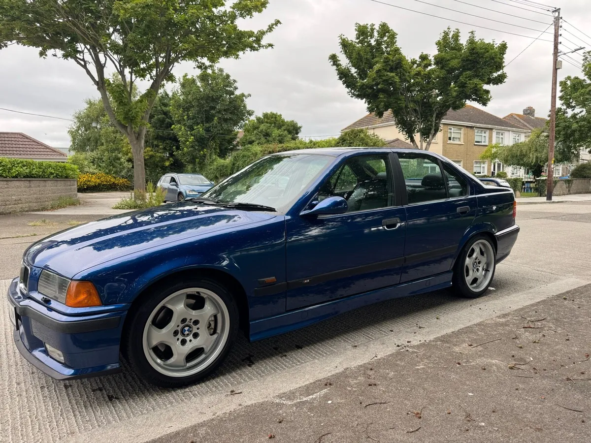 1995 BMW E36 M3 Saloon // VRT €200 // €56 Tax - Image 2