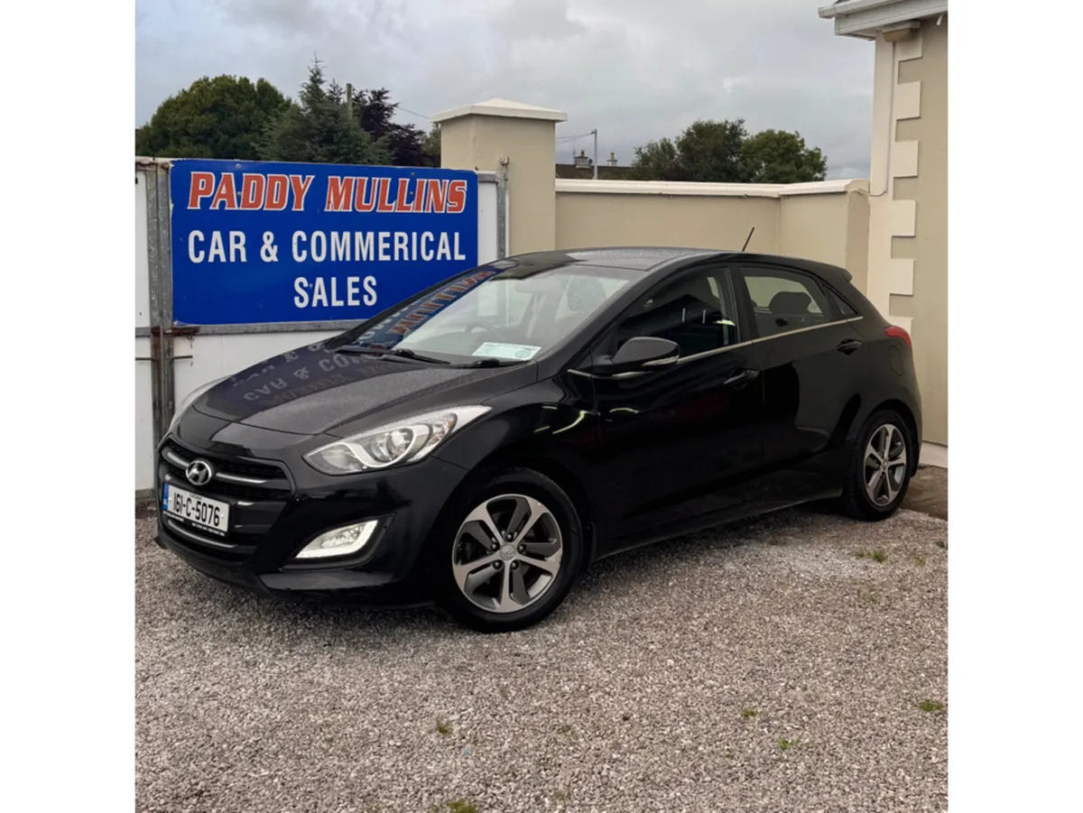 Hyundai i30 1.6 DELUXE 5DR - Image 2
