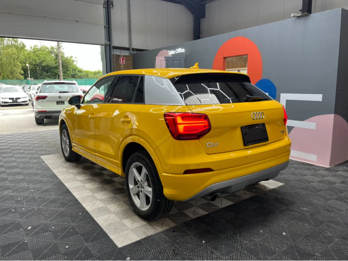 Audi Q2 1.0 TFSI SPORT / 85k KMs / HEATED SEATS , - Image 4