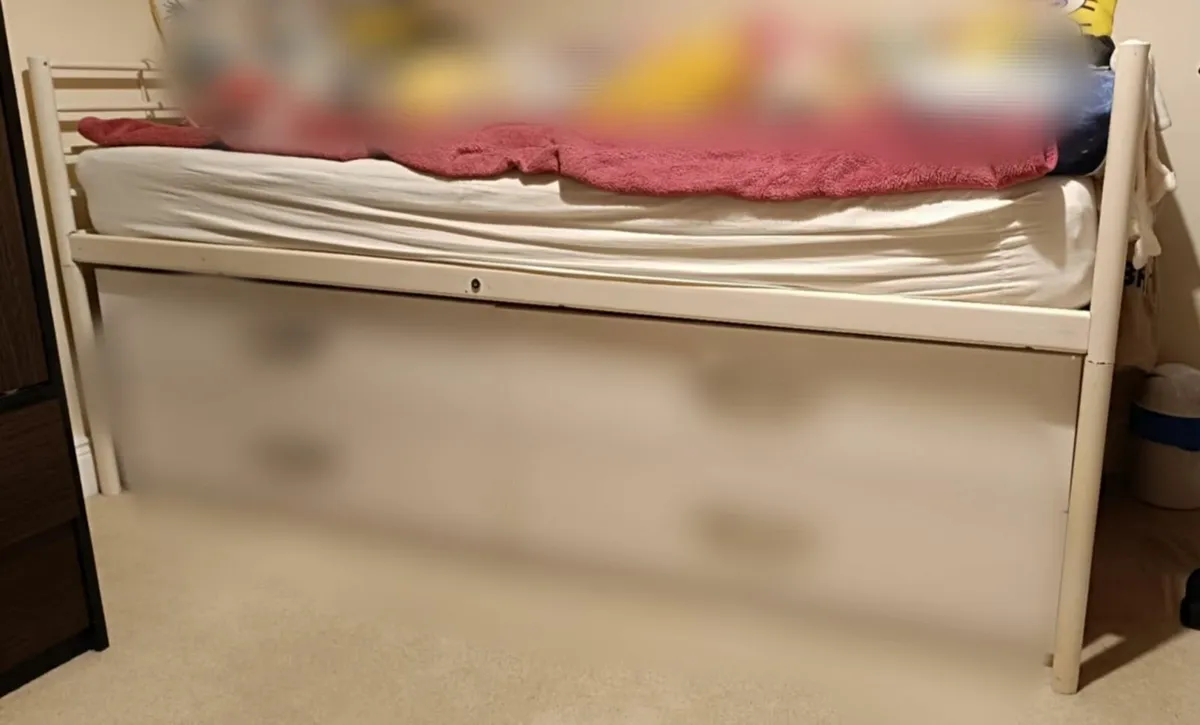 Single Bed