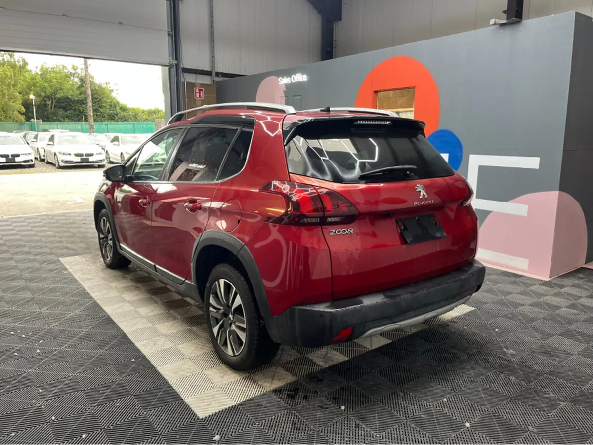 Peugeot 2008 1.2 PETROL / 54k KMs / HEATED SEATS , - Image 4
