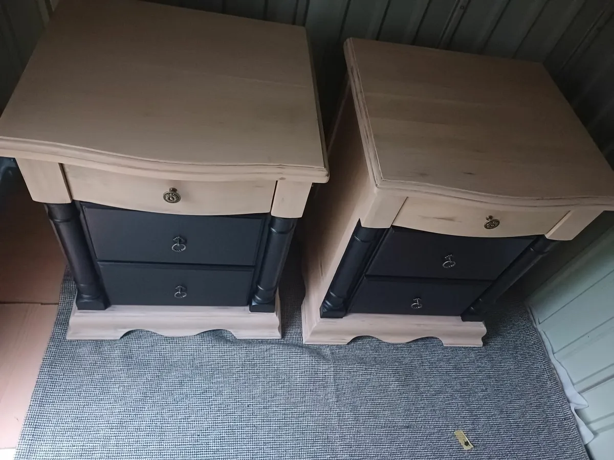 Bed side tables - Image 4