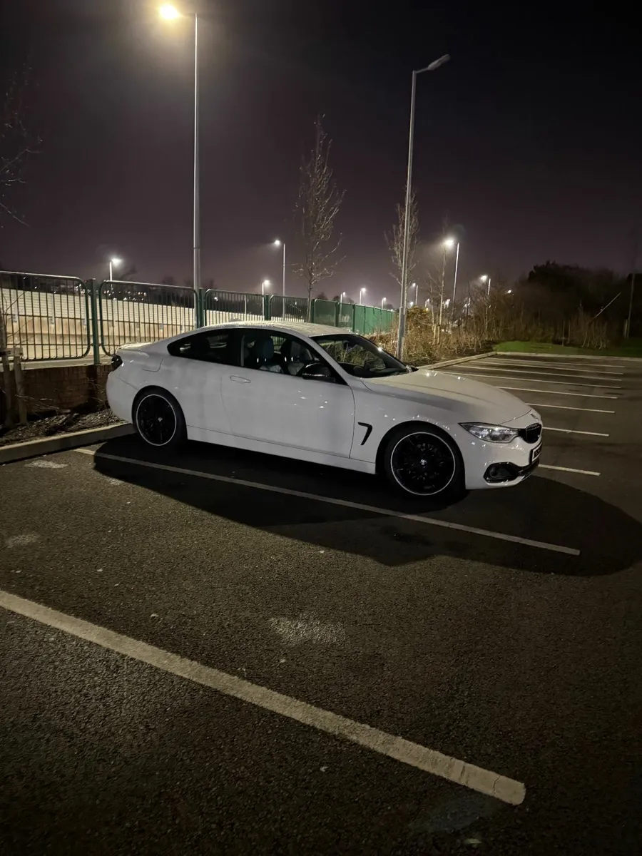 BMW 4-Series 2014 420i 184hp *low mileage* - Image 3