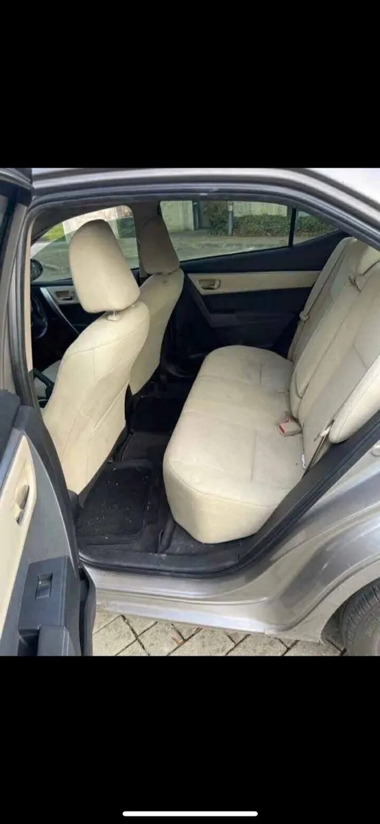 141 Toyota Corolla - Image 4