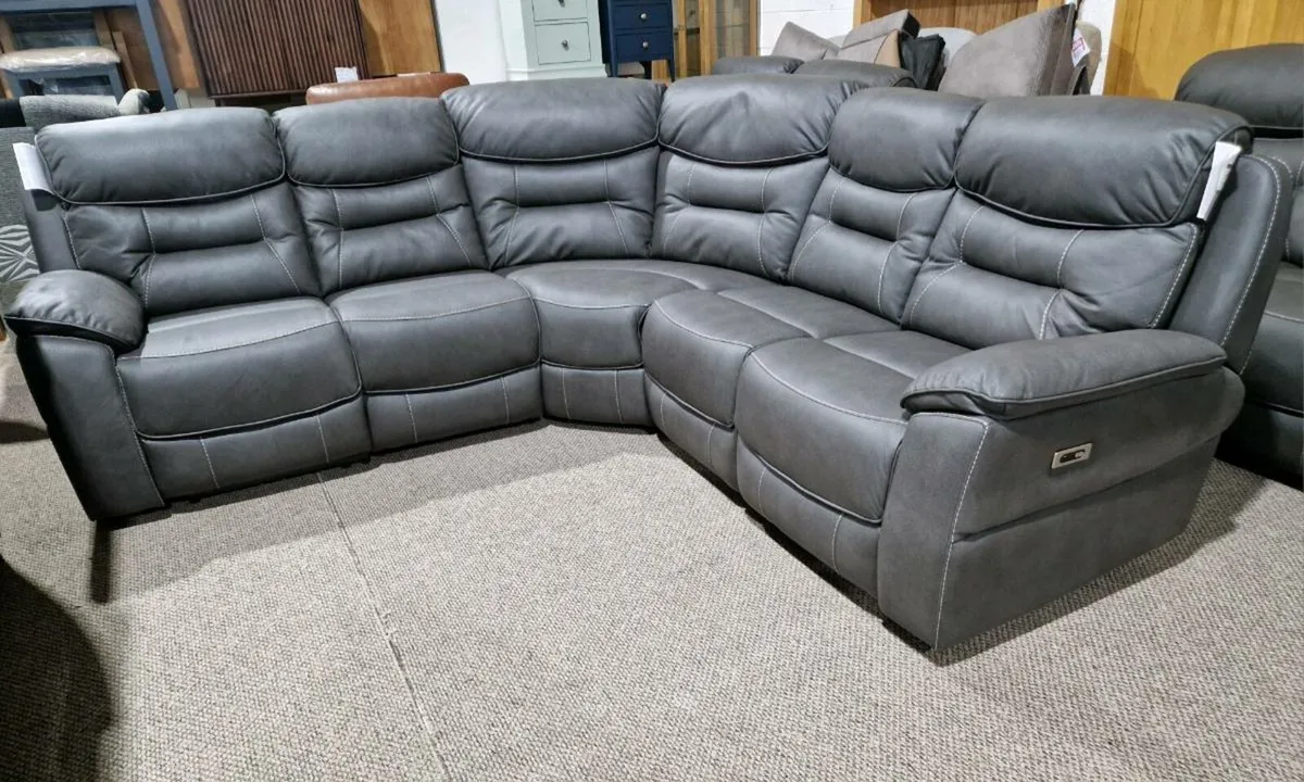 SALE New Leroy Corner Sofa (Retail €2255) - Image 1