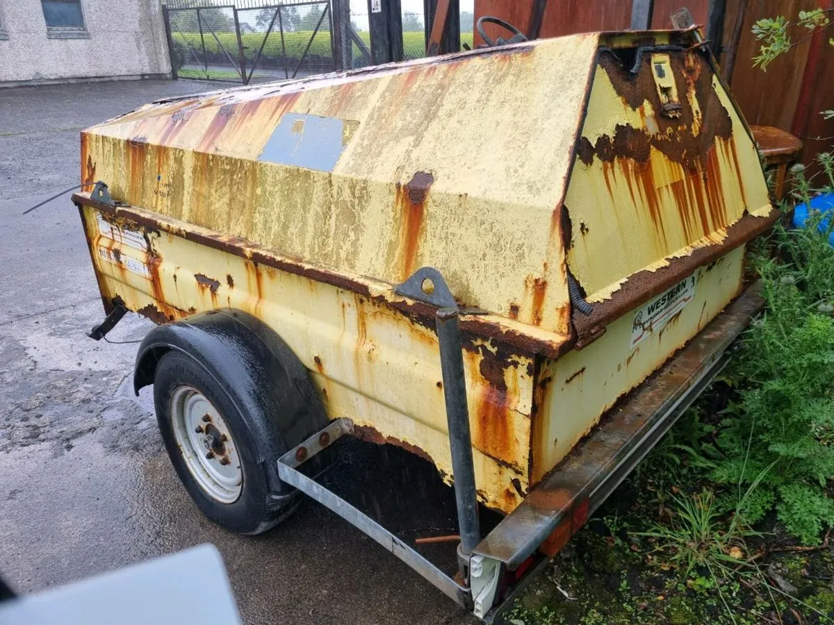 Western 1100 Litre Diesel bowser - Image 2
