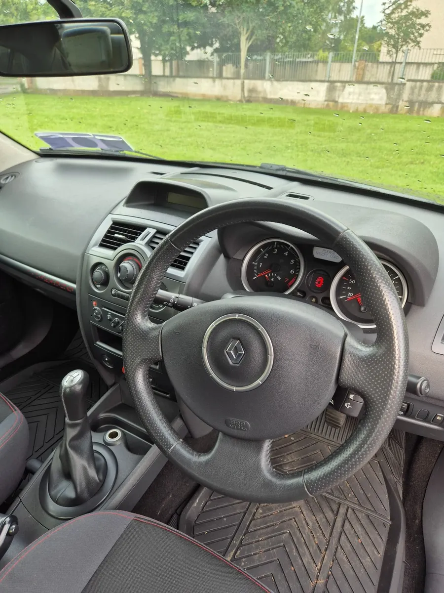 Renault Megane 2008 - Image 2