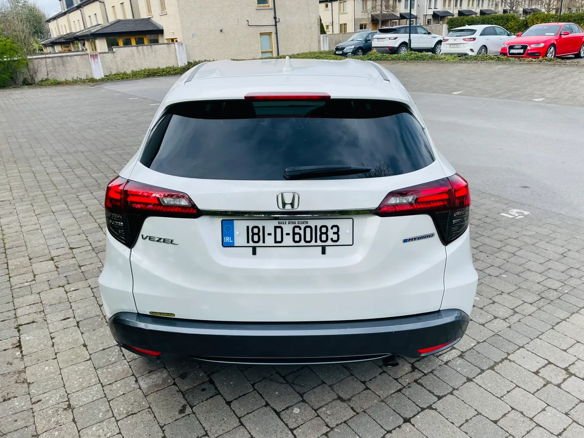 2018 HONDA VEZEL 1.5 HYBIRD AUTOMATIC HIGH SPEC - Image 4