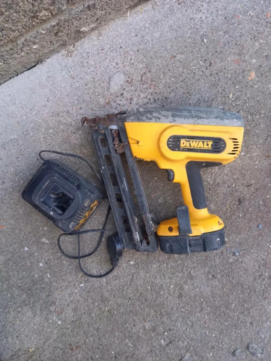 DeWalt Pin Gun - Image 1