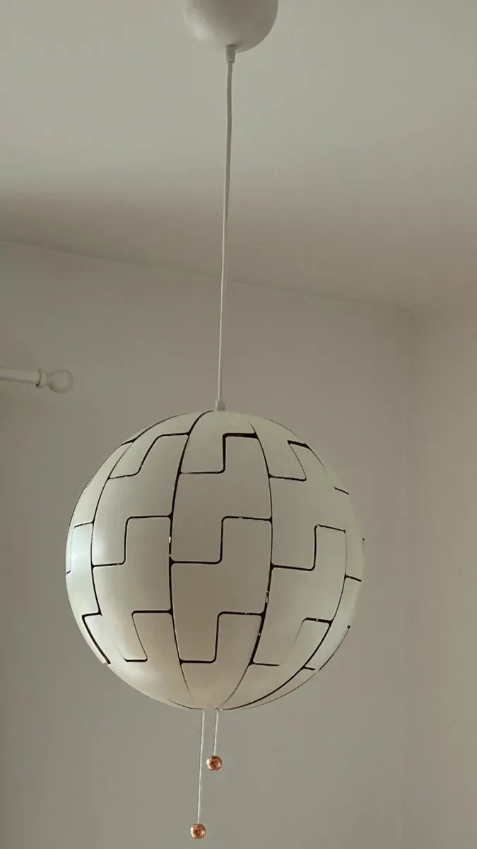 Feature Pendant Light - Image 3