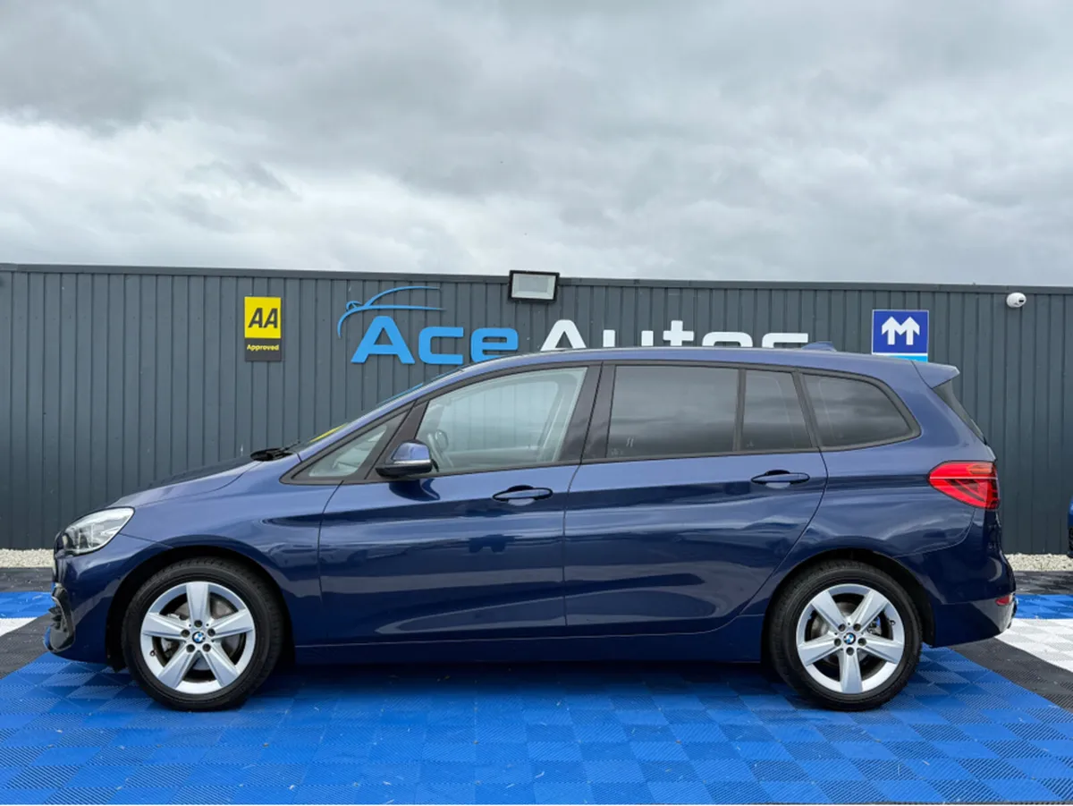 BMW 2-Series SPORT - 2.0L DIESEL - 7 SEATS - AUTO - Image 4