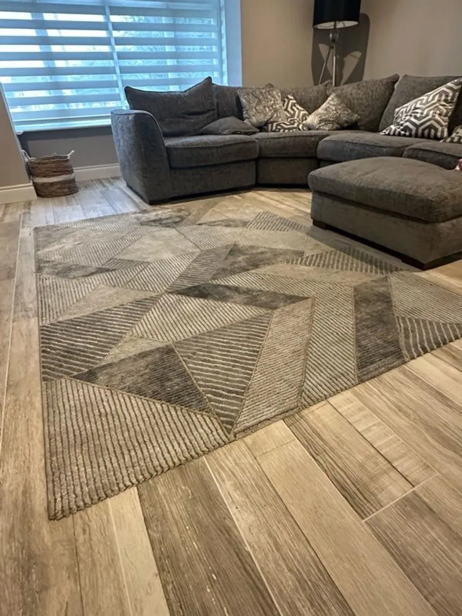 sitting room rug - Image 2