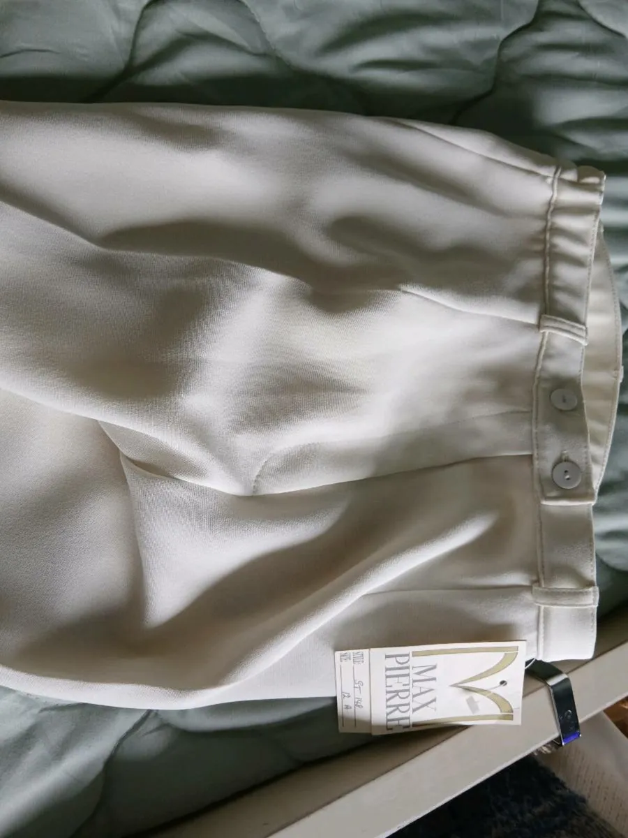 Trouser suit & top - Image 3