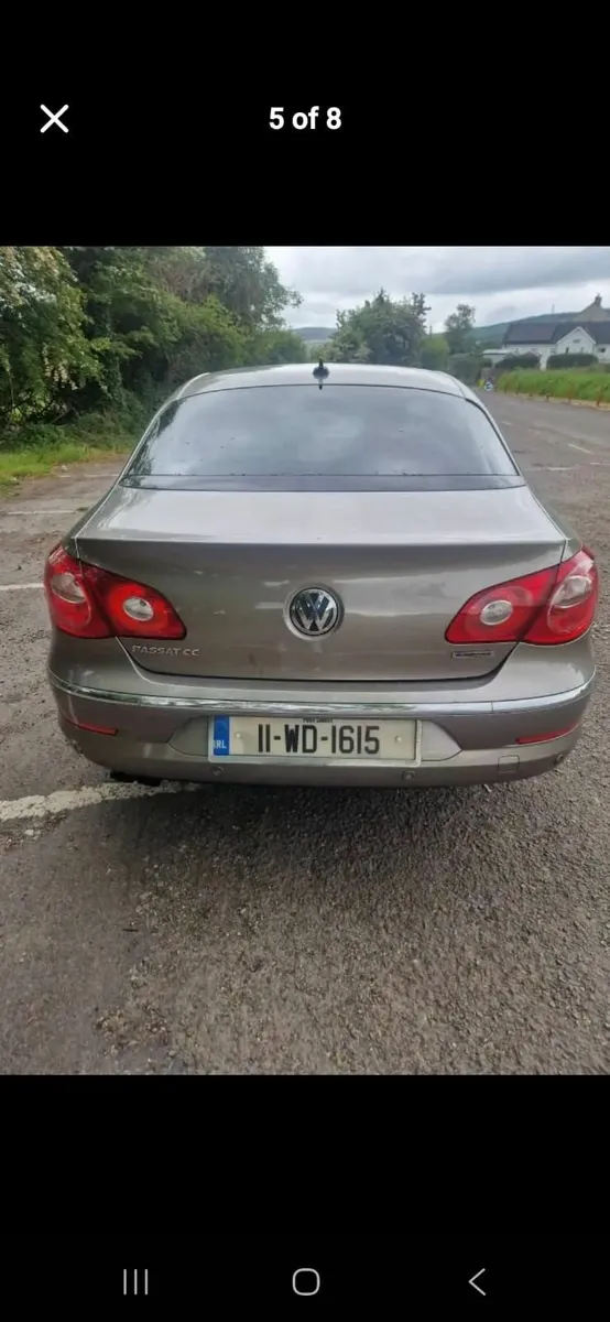 Volkswagen Passat 2011 - Image 2