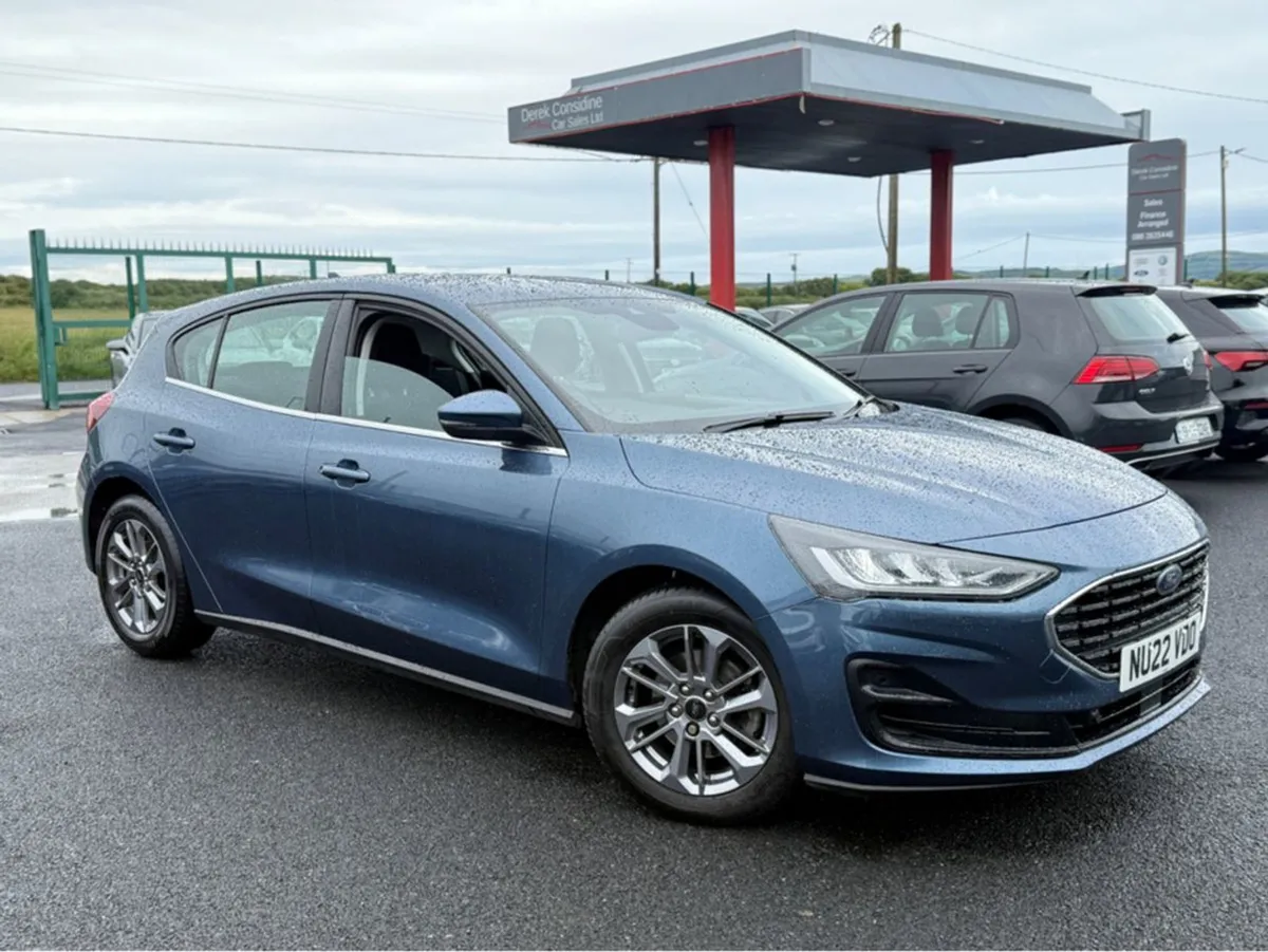 Ford Focus Titanium Ecoblue - Image 1