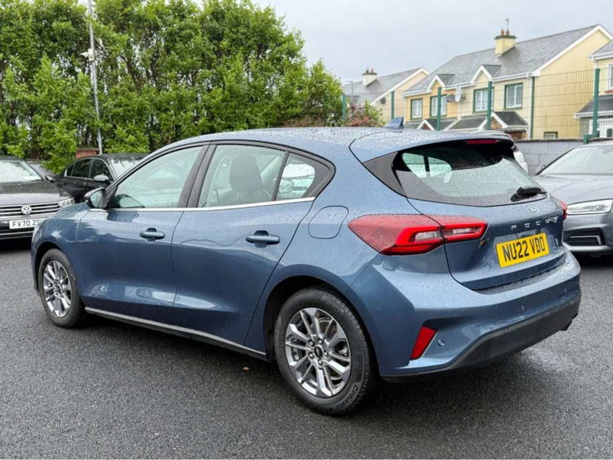 Ford Focus Titanium Ecoblue - Image 3