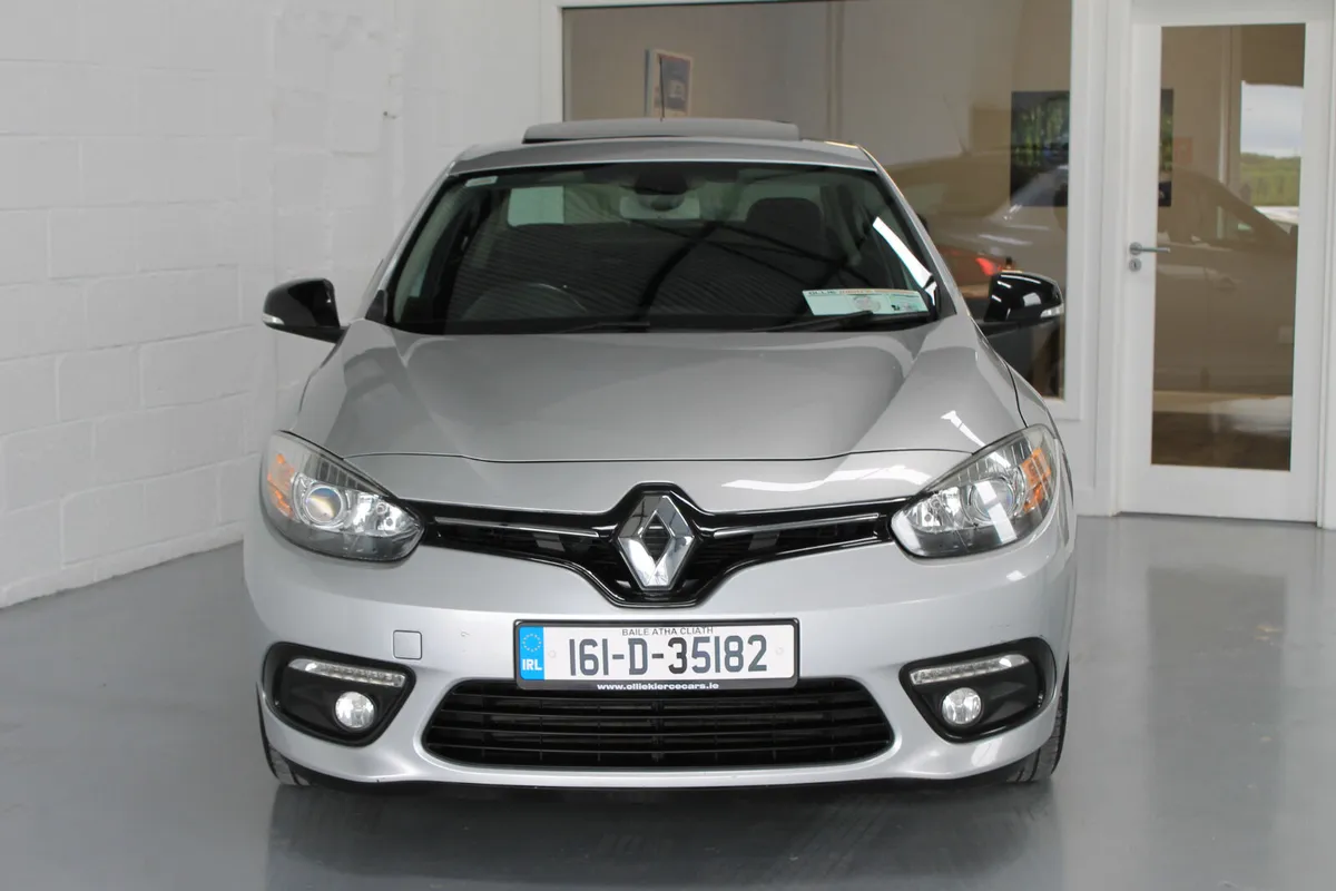 Renault Fluence 2016, Limited, Finance arranged - Image 3