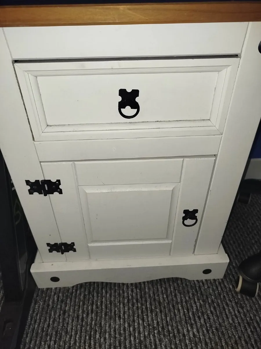 Full length white fridge - Image 3