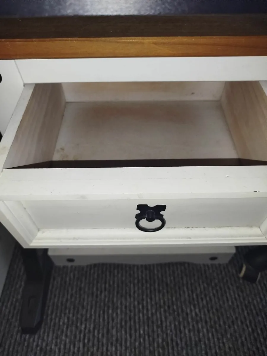 Full length white fridge - Image 4