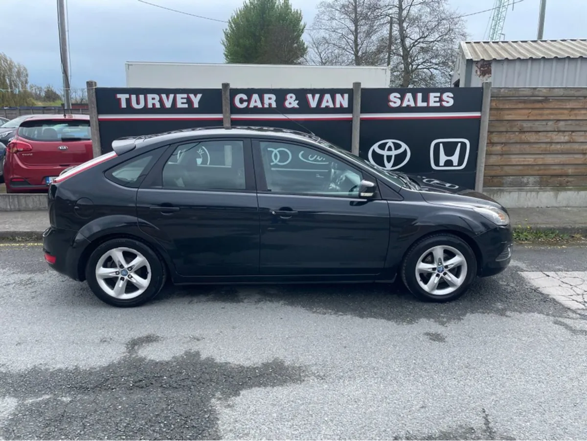 Ford Focus 1.6 Tdci Zetec 108BHP 5DR - Image 3