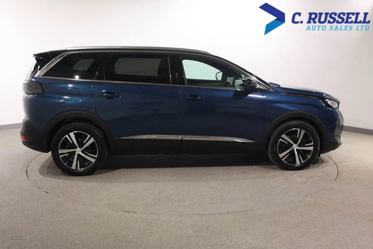 Peugeot 5008 Diesel Estate - Image 4