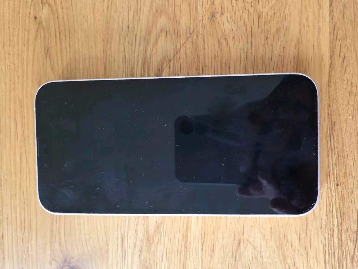 Iphone 13 - Image 3