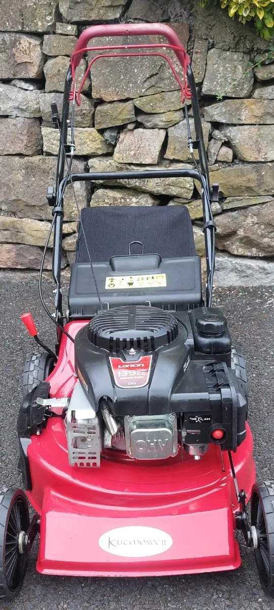 Self-propelled mower, as new. - Image 1