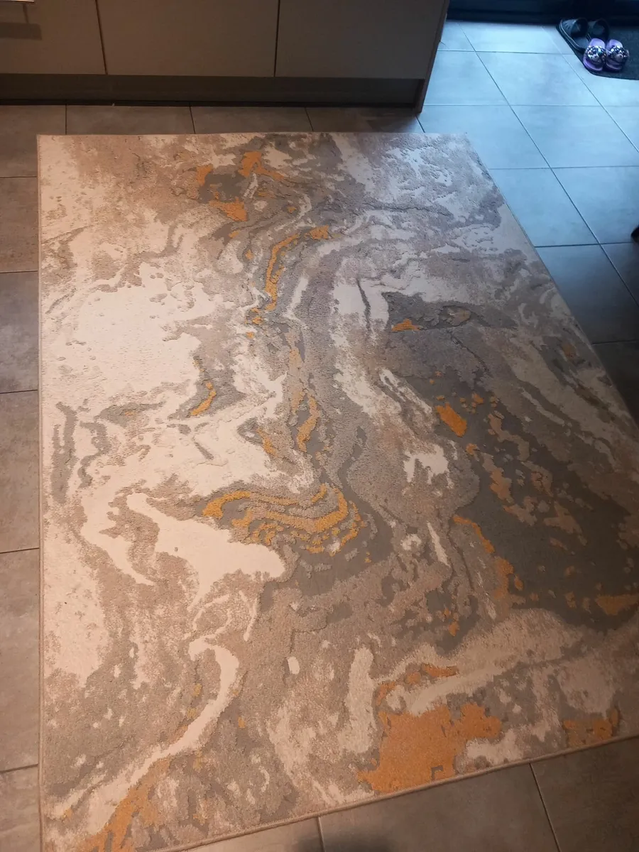 Rug