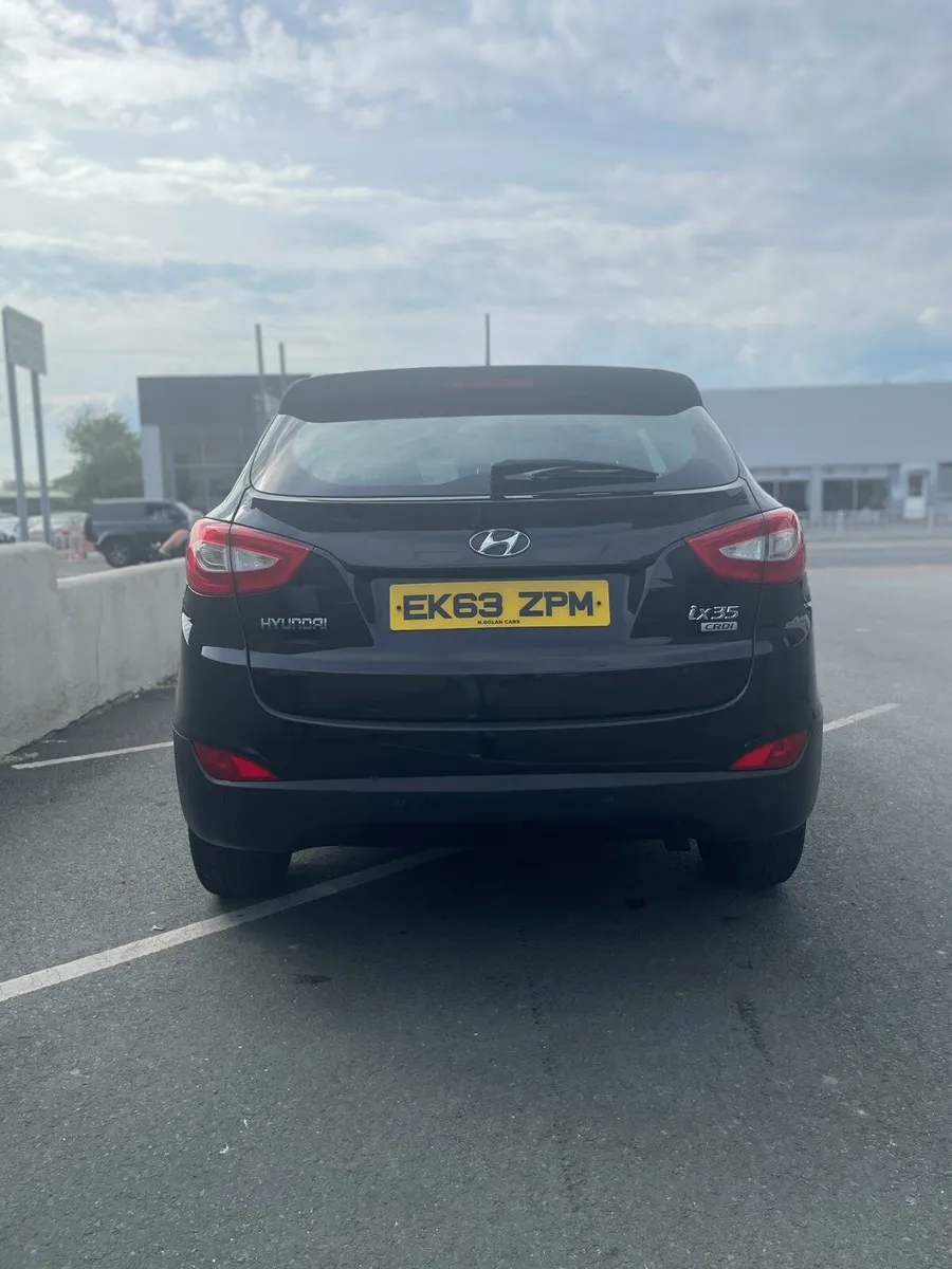 Car - Image 3