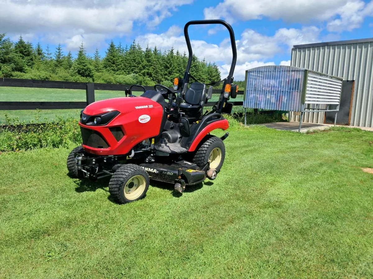 Yanmar 221 tractor - Image 1